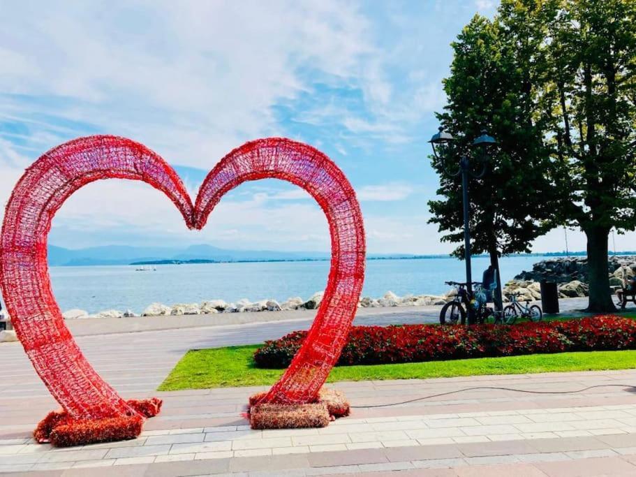 Sunshine On Garda Lake Desenzano del Garda Luaran gambar